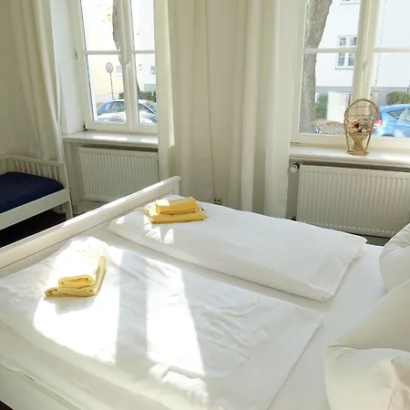 Warnemuende Galerie Apartment *